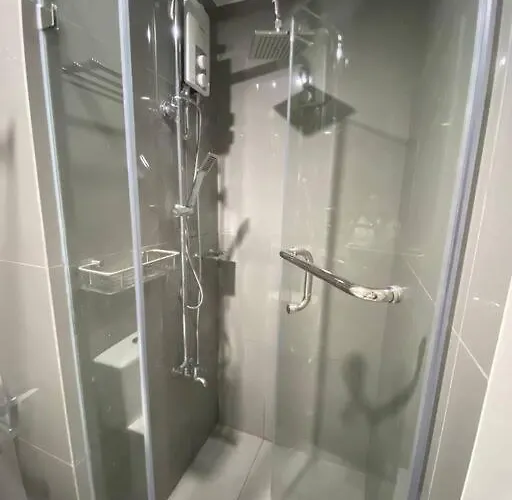 Apartment Air Residences Makati Netflix 200 Mbps Digital Door Lock *