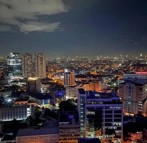 Apartment Air Residences Makati Netflix 200 Mbps Digital Door Lock *