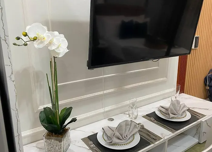 Apartment Air Residences Makati Netflix 200 Mbps Digital Door Lock *