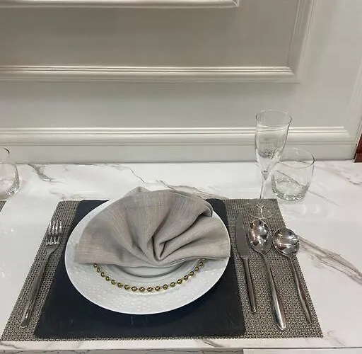 Air Residences Makati Netflix 200 Mbps Digital Door Lock * Manila