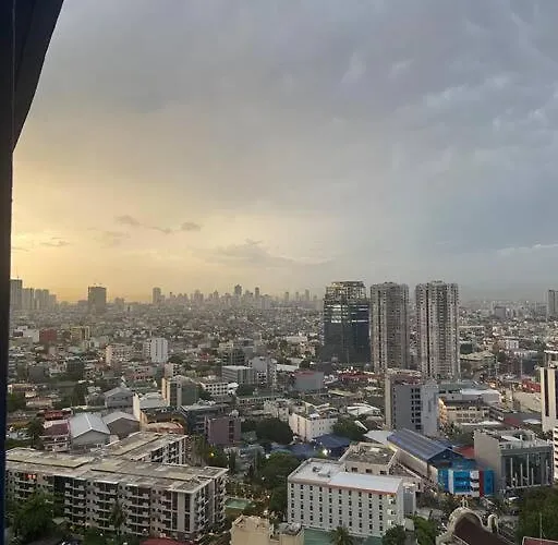 Apartment Air Residences Makati Netflix 200 Mbps Digital Door Lock